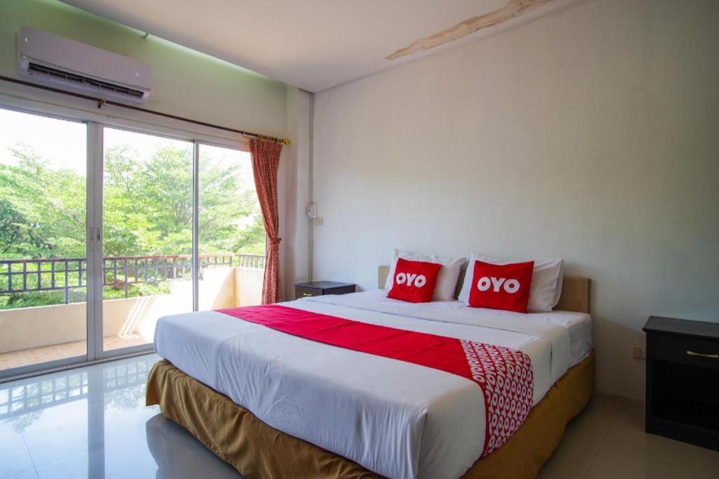 Hotel Oyo 384 Ban Sabaidee Phra Nakhon Si Ayutthaya Zewnętrze zdjęcie